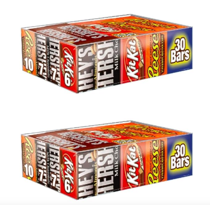 Hershey uxApzl Chocolate Candy Bar Variety Pack, HERSHEYS Milk Chocolate With Almonds, HERSHEYS Milk Chocolate, REESES Peanut Butter Cups, and KIT KAT Bars 30 Count Box (2 Pack)